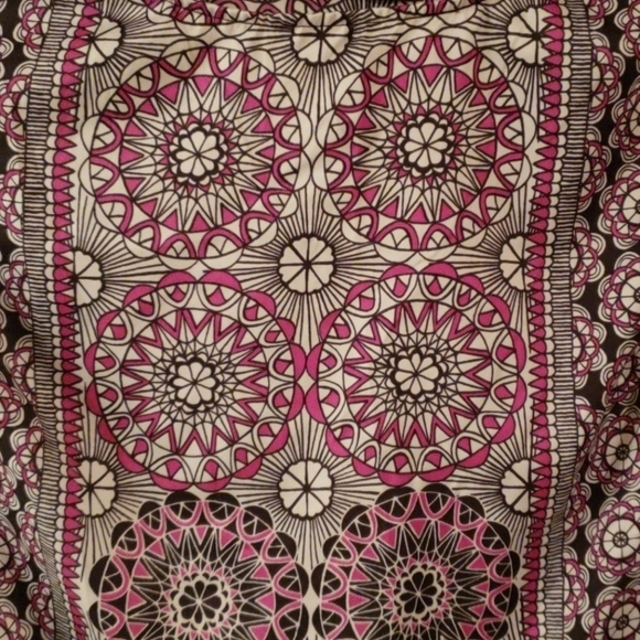 Limited Sleeveless Top - Picture 2 of 7